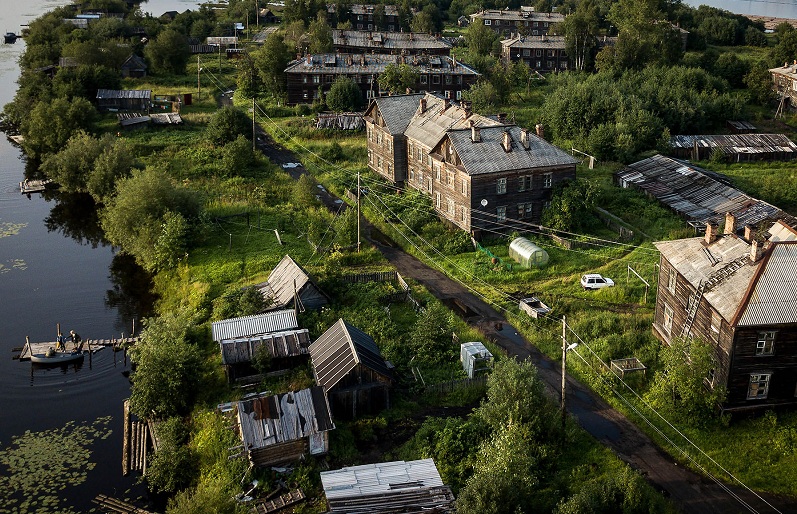 Rabocheostrovsk Solovki Gateway