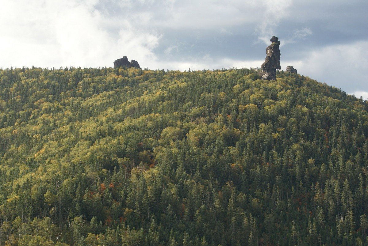 Амурские скалы ниже города — 3