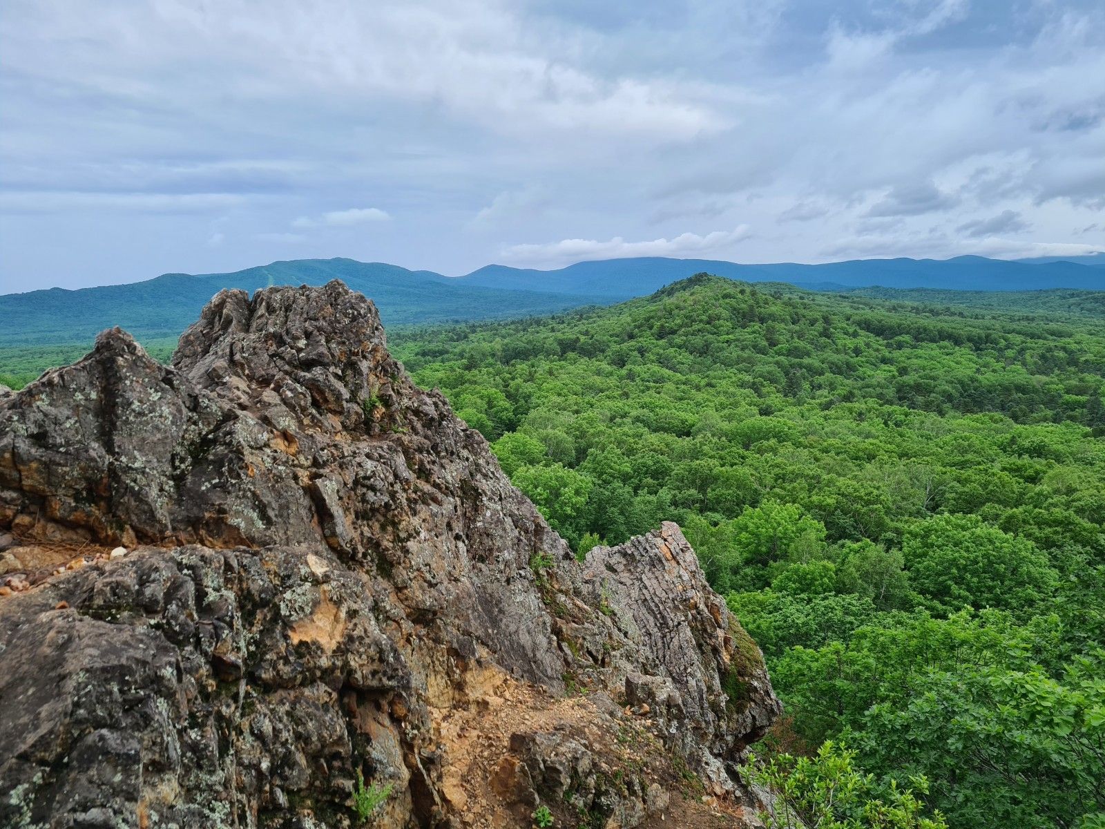 Khekhtsir Ridge Trail — 2
