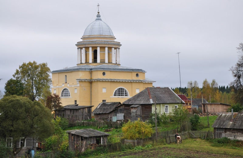 Сельская церковь в Любытино — 3