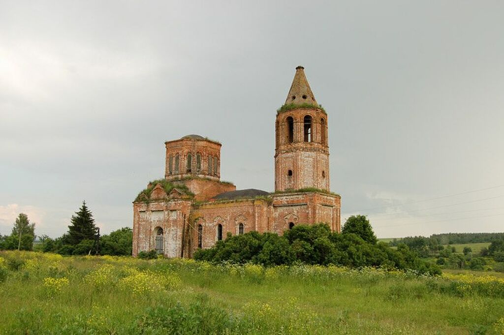Dormition Church (Dubrovskoye)