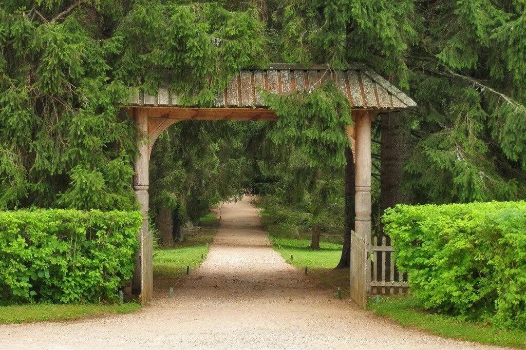 Mikhailovskoye and Pushkinskie Gory — 2